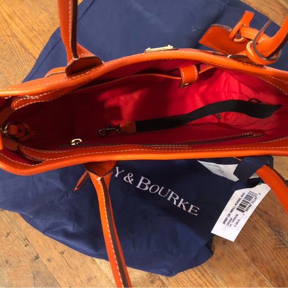π NWT Dooney Bourke Russel tote orange - Picture 6 of 11